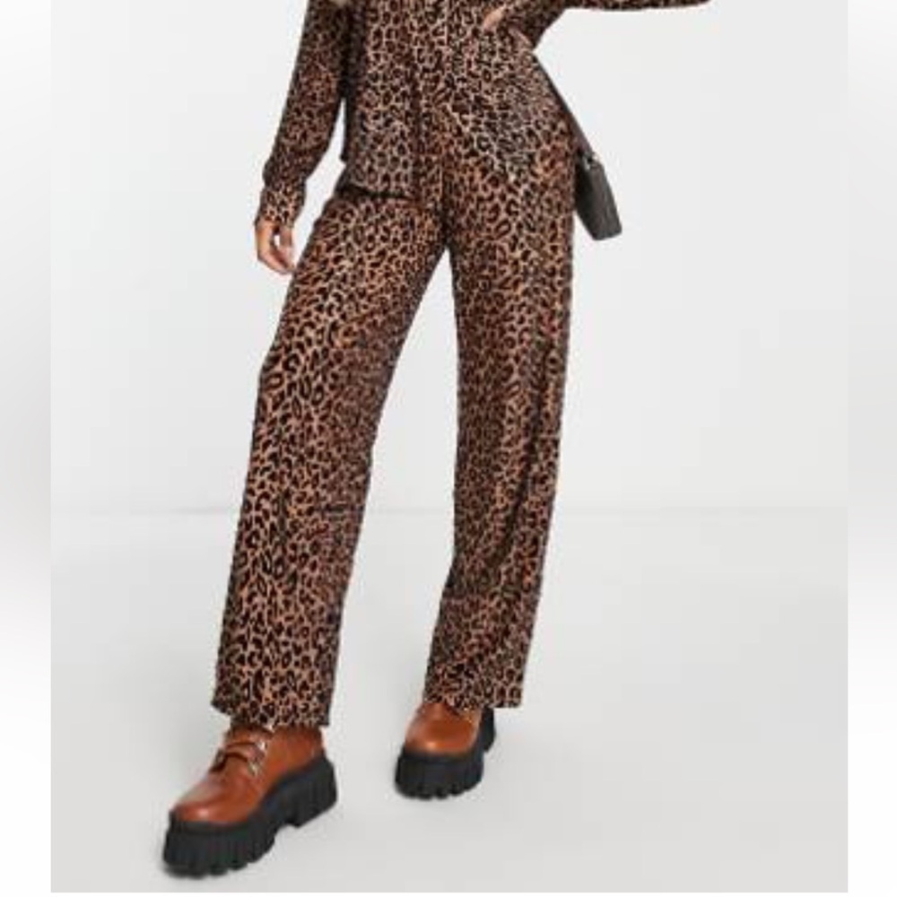 Leopard velvet pants